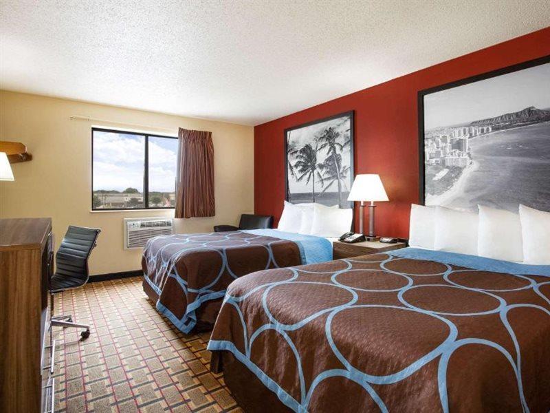 Motel Super 8 By Wyndham Chester/richmond Area Chester