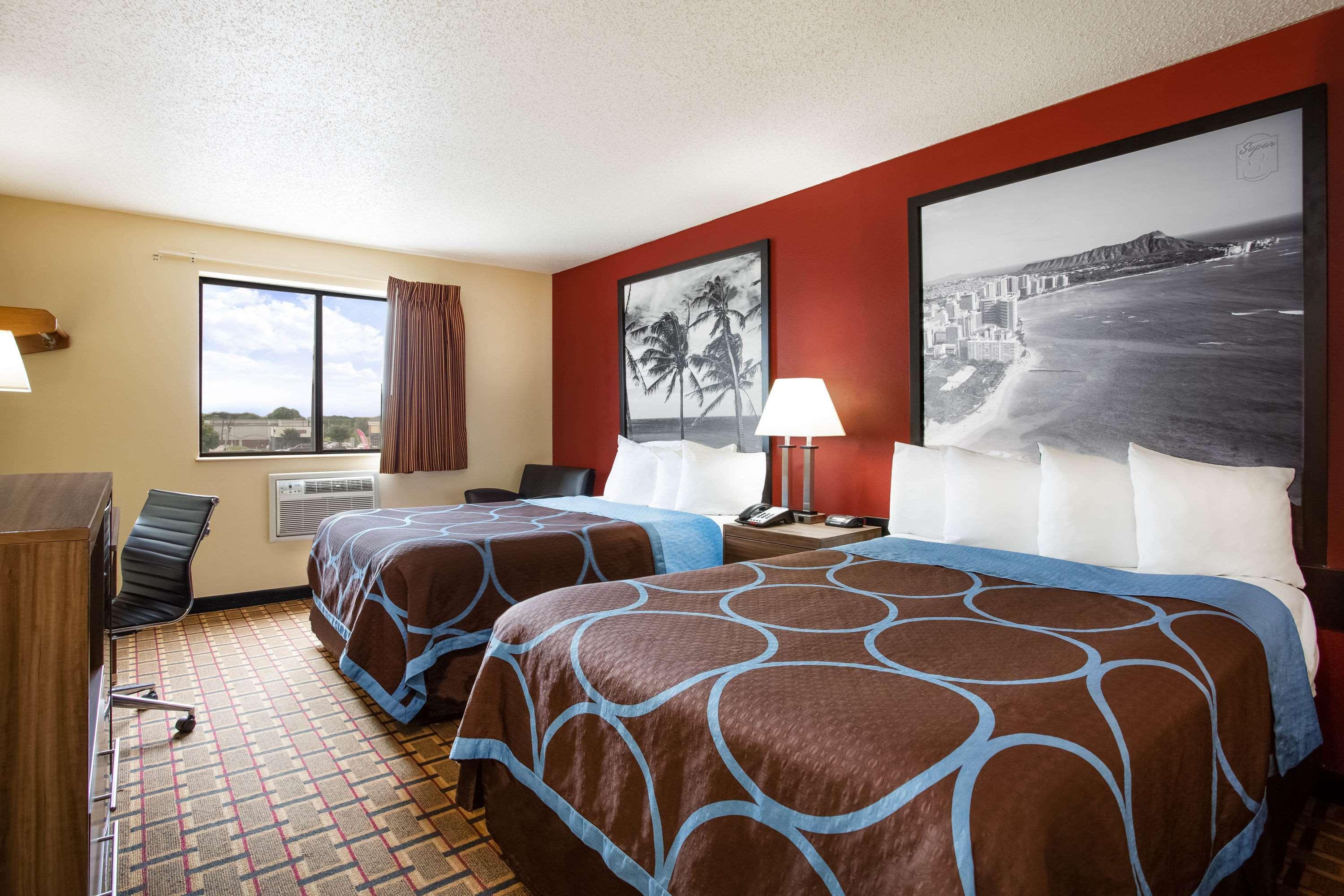 Motel Super 8 By Wyndham Chester/richmond Area Chester