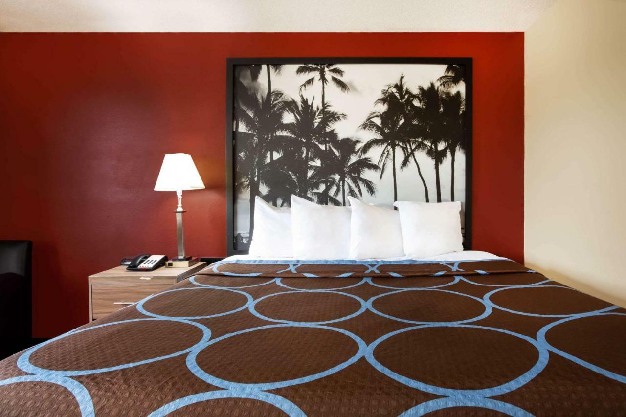 Motel Super 8 By Wyndham Chester/richmond Area